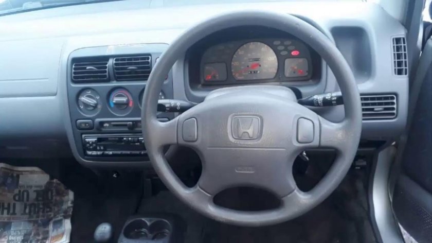 Хонда лого 2001 салон