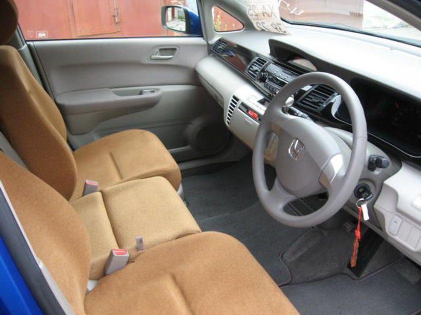 Honda Edix 2005 салон