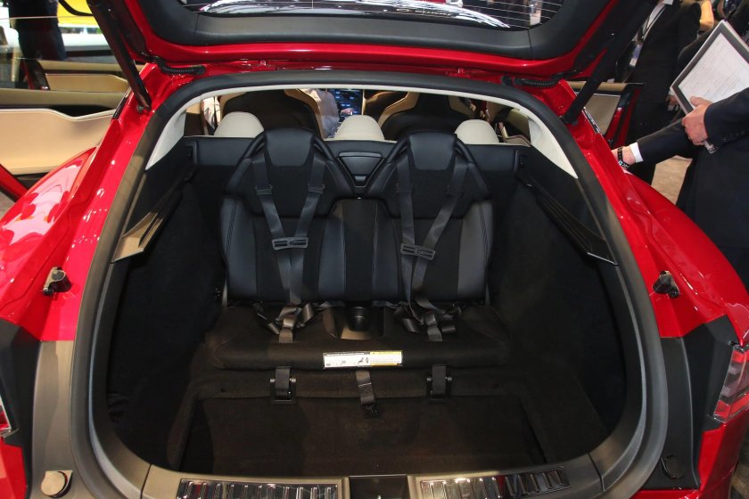 Tesla model x багажник