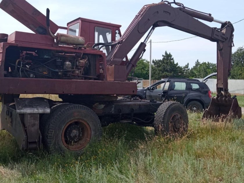 Экскаватор эо 3323