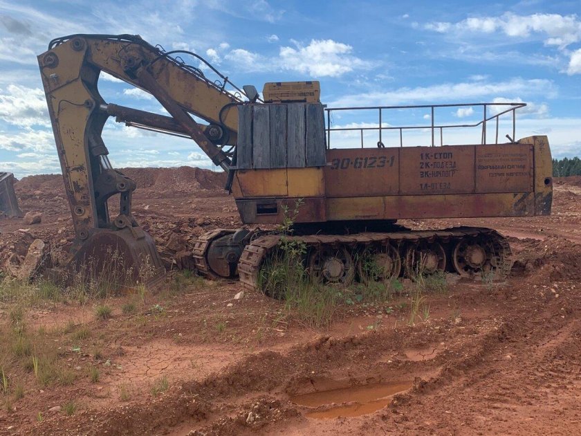 Экскаватор эо 6123