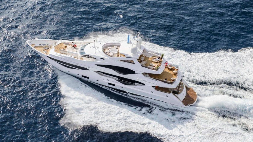Sunseeker 40 meter yacht