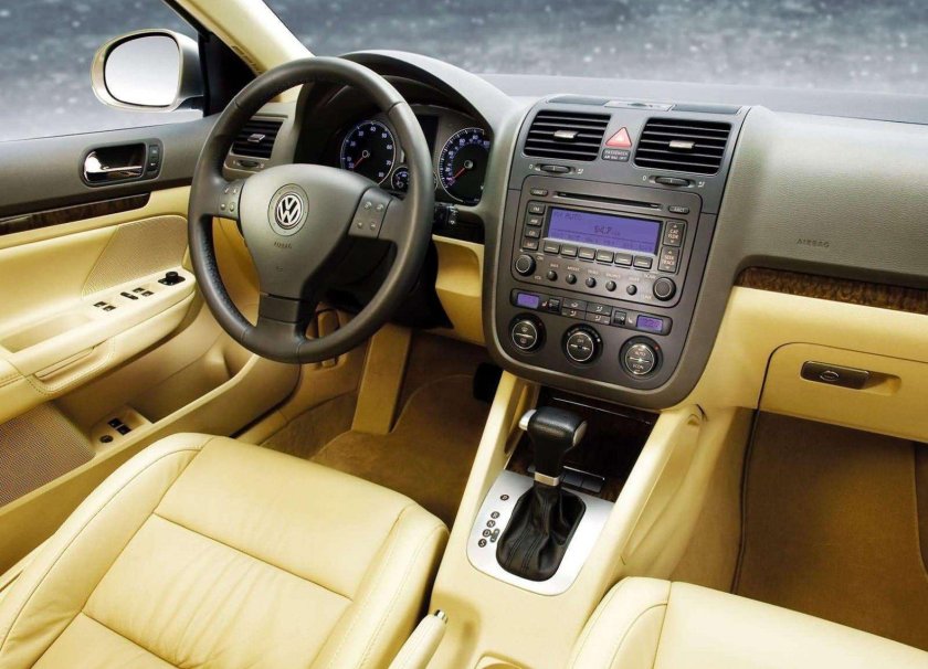 Volkswagen Jetta 2006 салон
