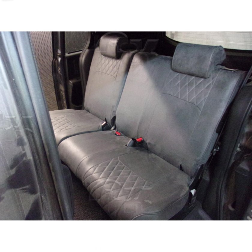 Чехлы Honda freed Spike