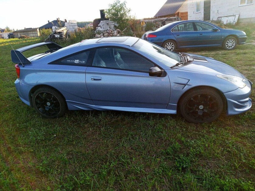 Toyota Celica хэтчбек