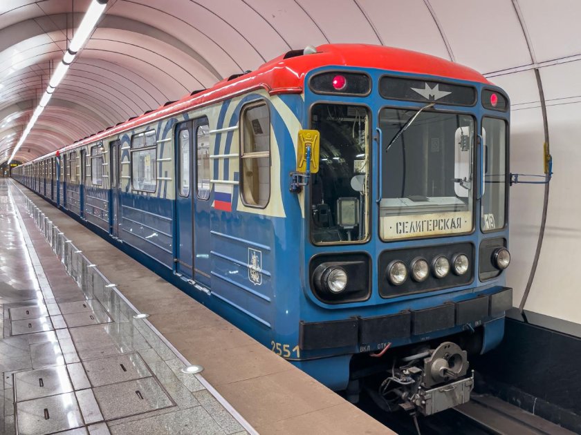 Москва вагон метро