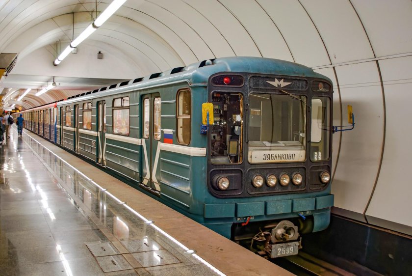 Москва вагон метро