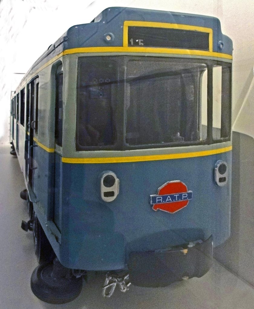 Paris Metro MP 55