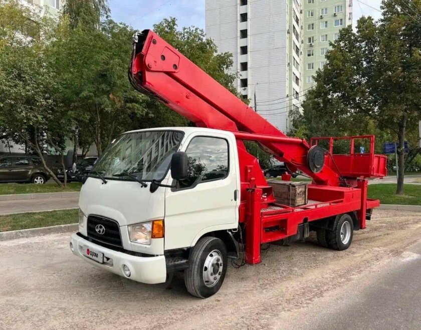 Hyundai Mighty автовышка