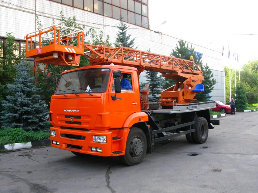 Автовышка КАМАЗ 43253