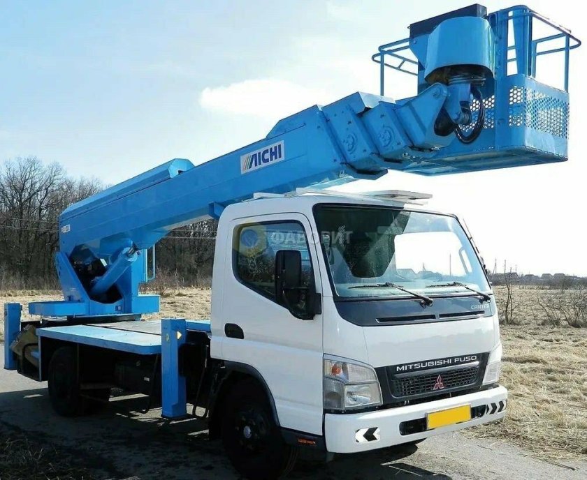 Автовышка 22 метра Hino Aichi sk22a