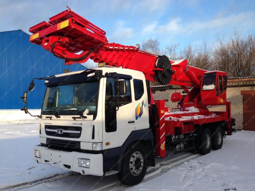 Автовышка Daewoo Novus 50 метров