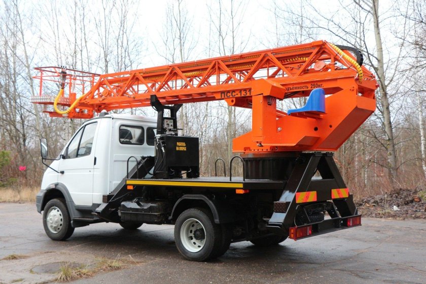 ПСС 131 17э на шасси ГАЗ