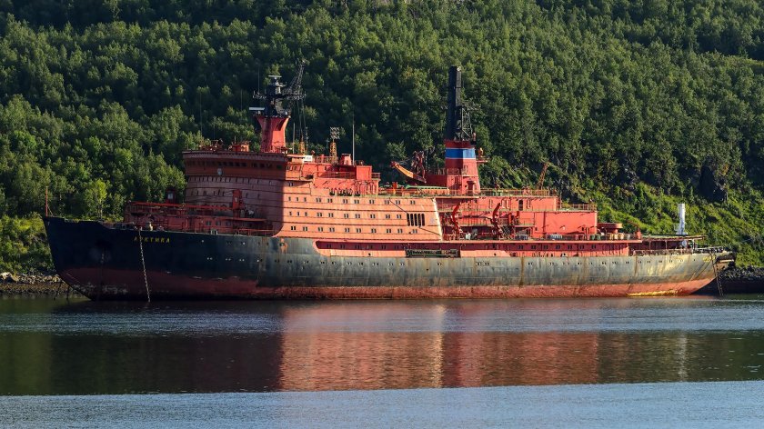 Ледокол Арктика 1977