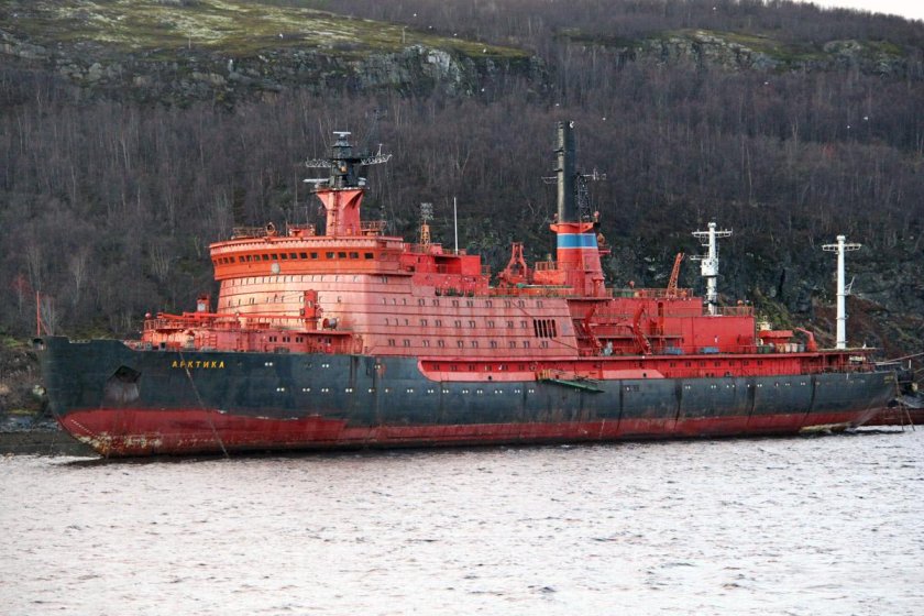 Ледокол Леонид Брежнев