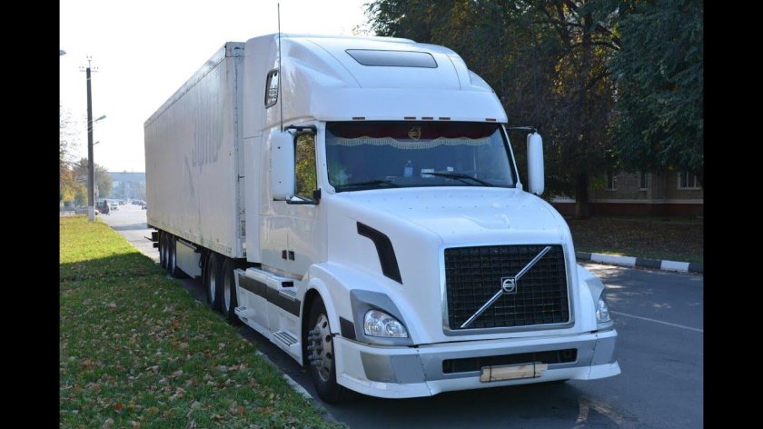 Volvo VNL 2005