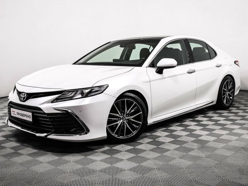 Тойота камри 2021