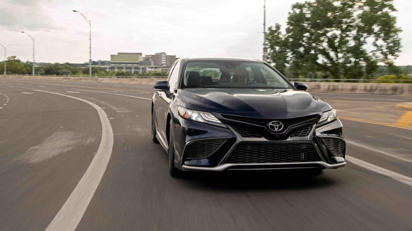 Toyota Camry 2021