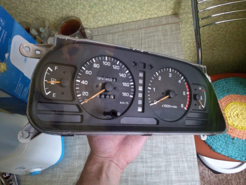 Приборка Prado 90