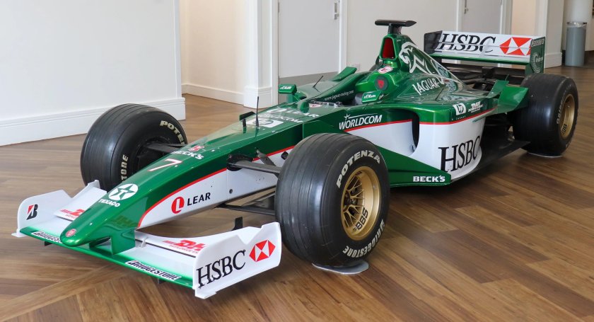 2000 f1 jaguar indy