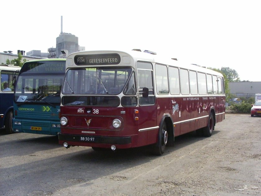 Leyland Bus однопалубный