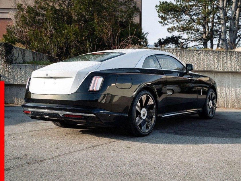 Rolls royce spectre 2024