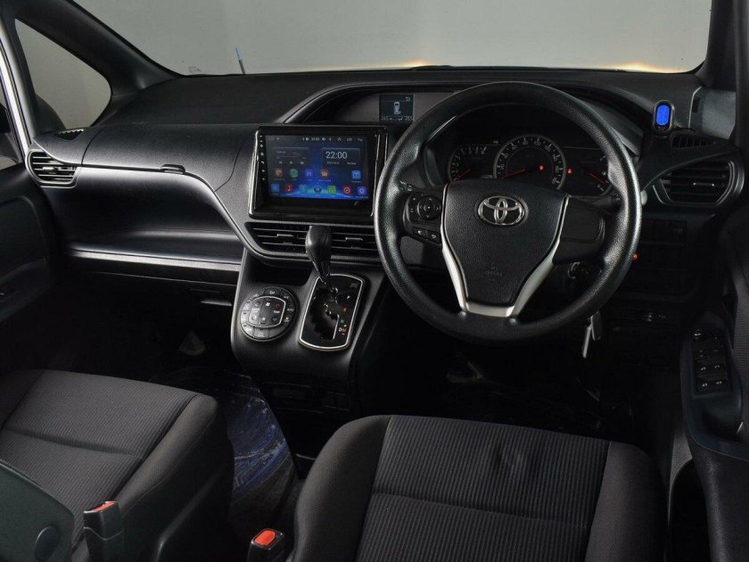 Тойота Ноах 2016 года