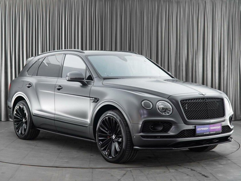 Машина bentley bentayga