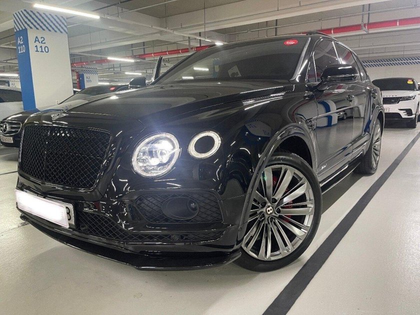 Бентли джип черный