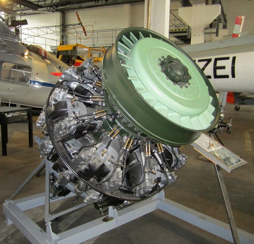 Ми-4 двигатель аш-82в