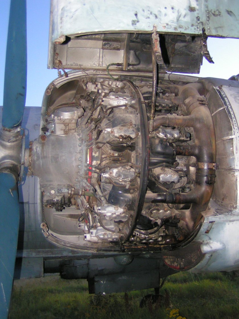 Двигатель аш-82т