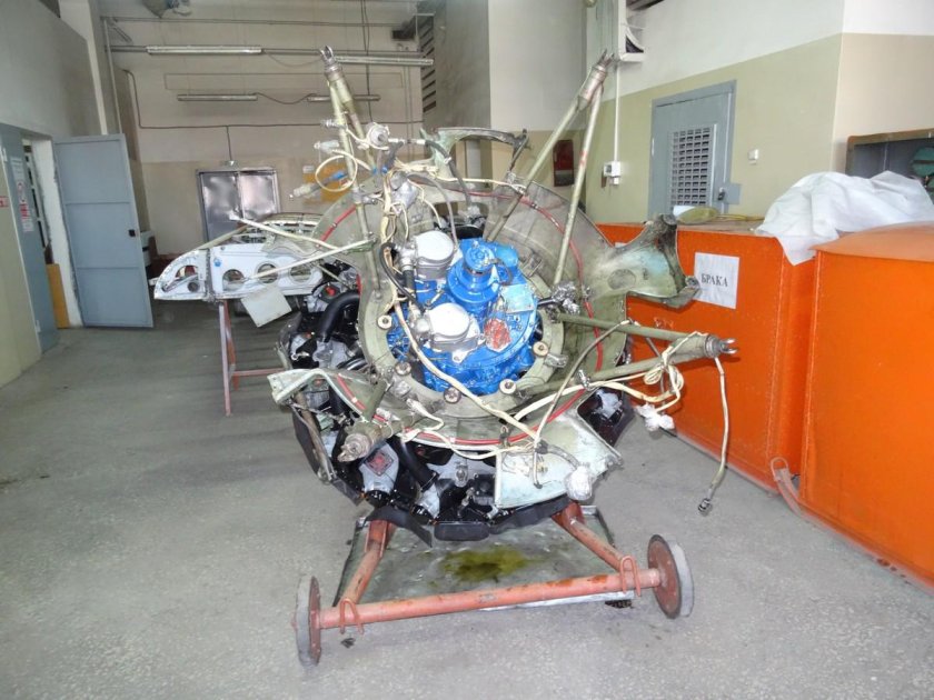 Картер двигателя аш 62 Ир