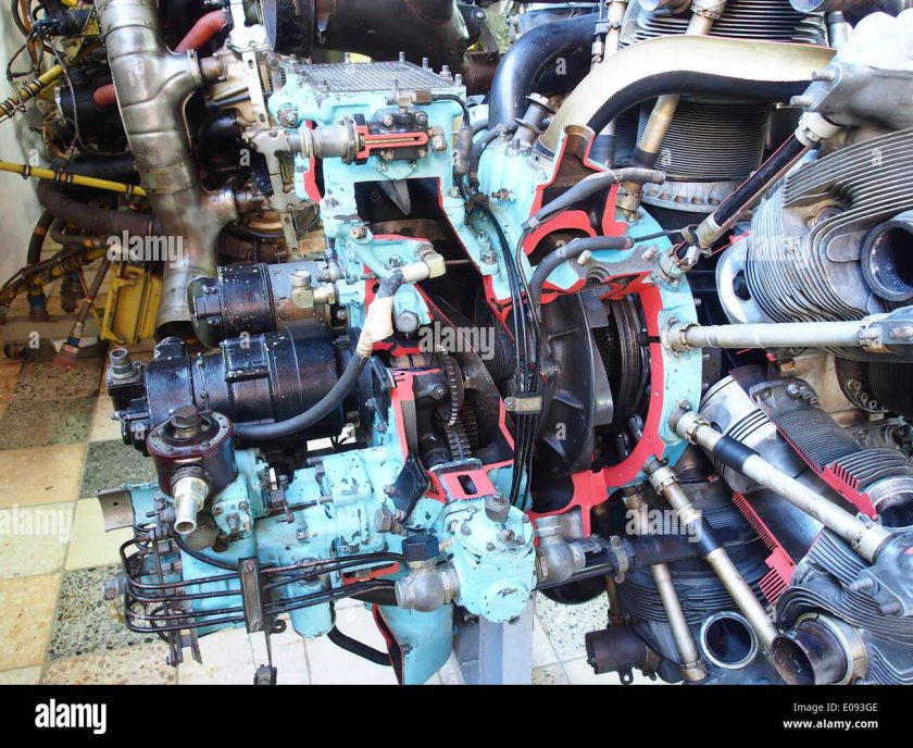 Двигатель ea82