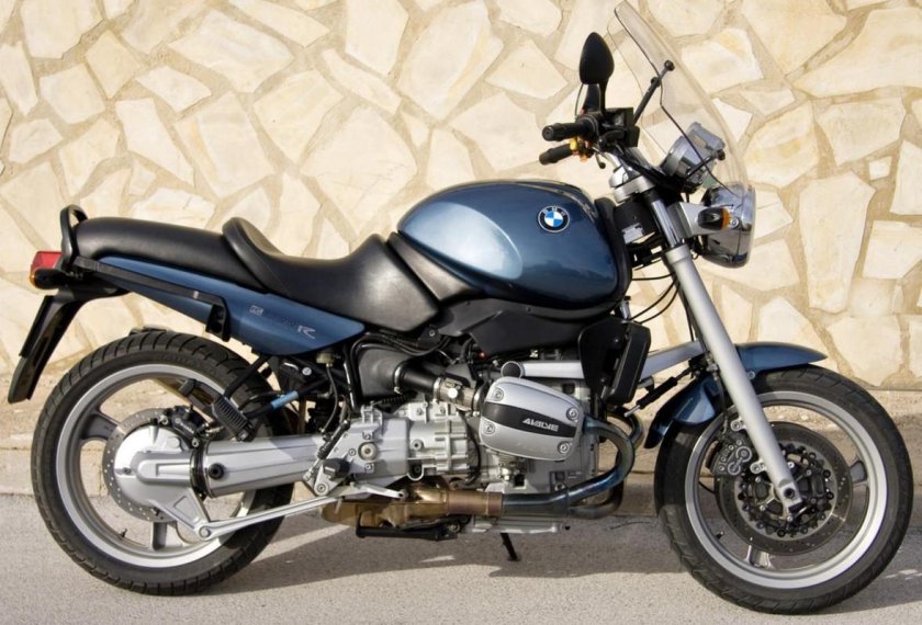 BMW r1100r
