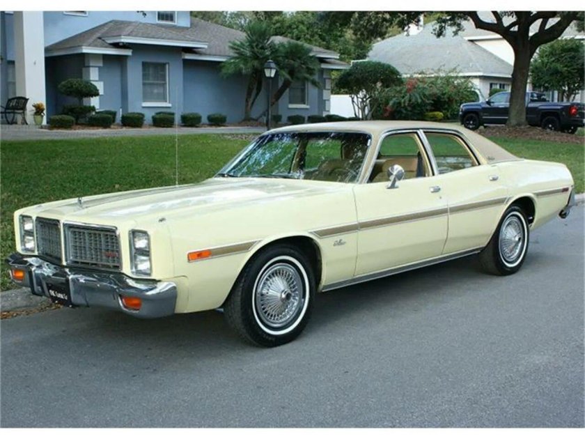 Dodge monaco brougham