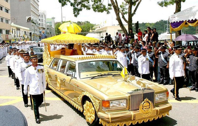 Золотой Роллс Ройс Султана Брунея