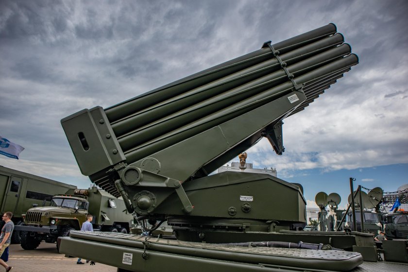 (РСЗО) БМ-21б «Белград-2».