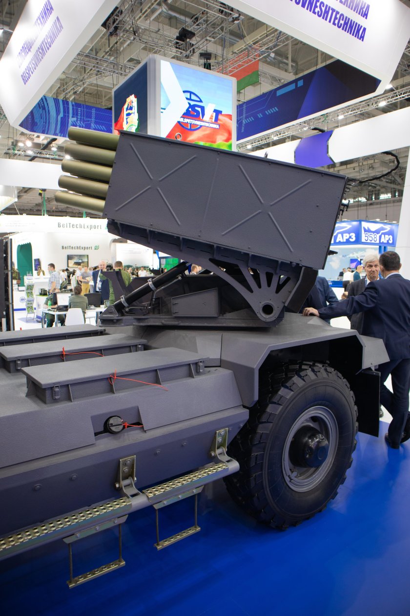 РСЗО флейта Asilak бронеавтомобиль