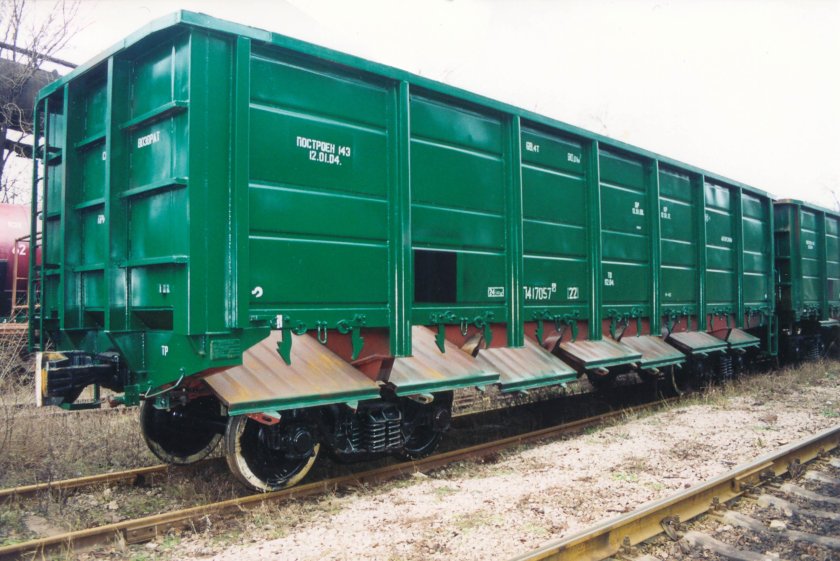 Грузовые вагоны полувагоны