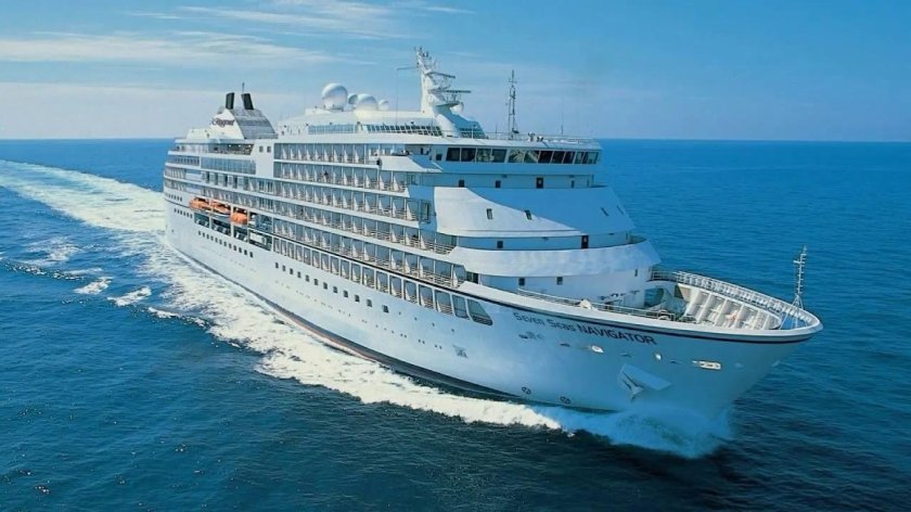 Seven Seas Navigator лайнер