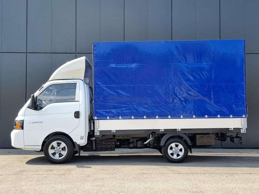 Бортовой грузовик