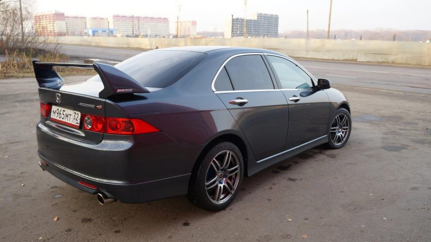 Honda Accord 7 Type s