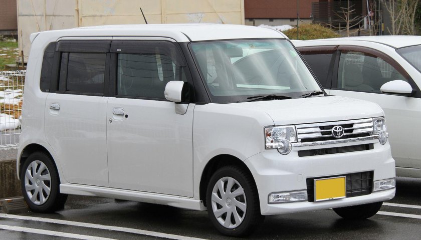 Toyota Pixis Space