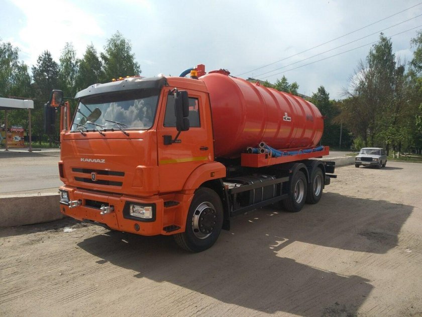 Ассенизаторская машина камаз