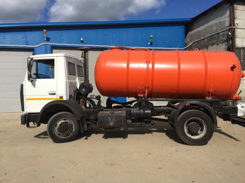 МАЗ 5337 ассенизатор