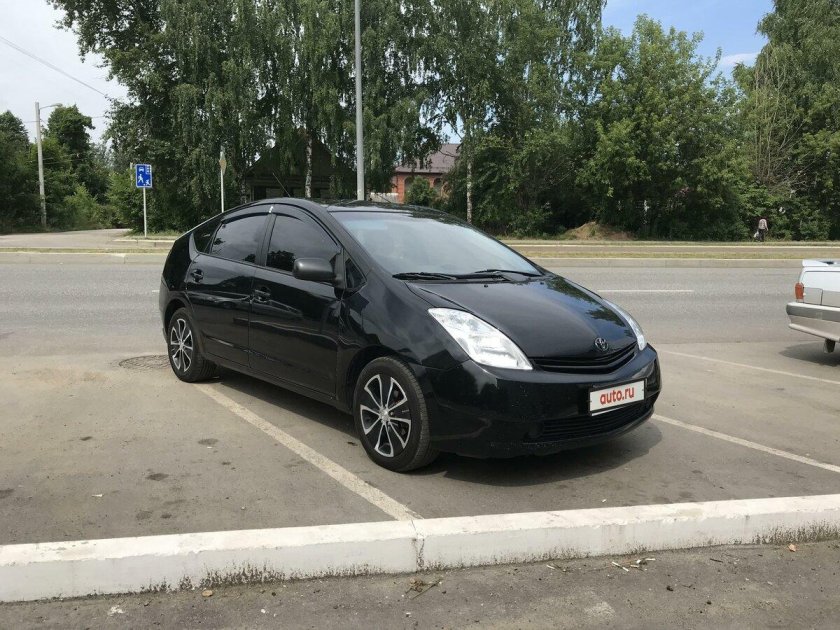 Тойота Приус 2006