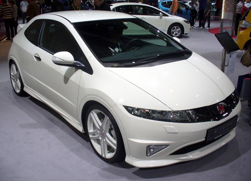 Honda Civic 5d белый