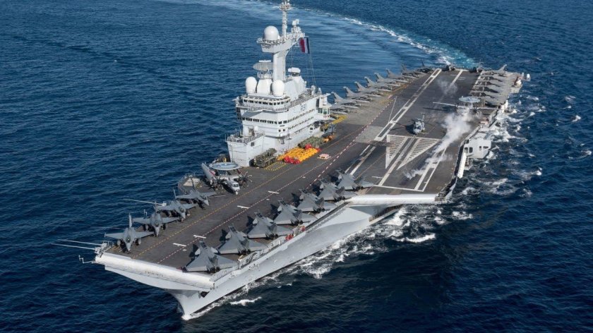 Авианосец фош ВМС Франции
