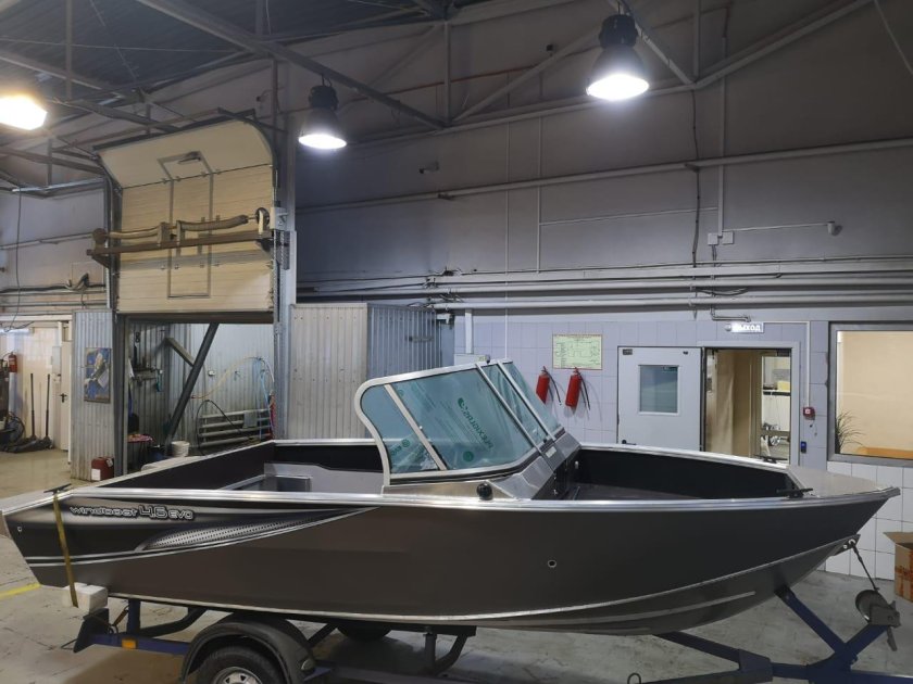 Лодка Виндбот 46