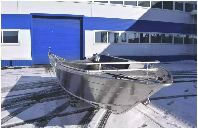 Лодка Неман 400